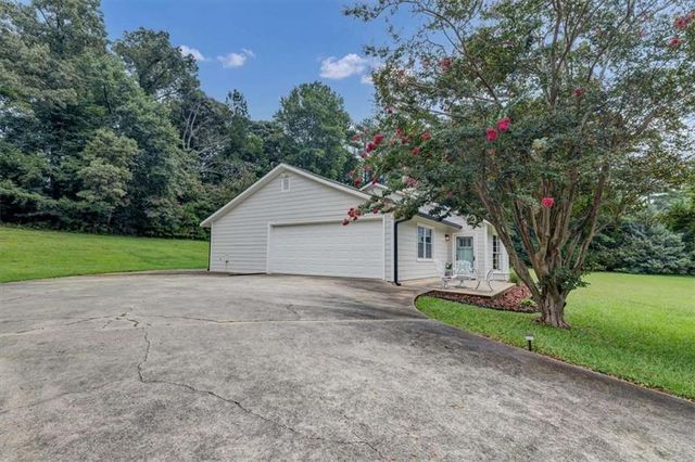 120 Creekwood Lane, Fayetteville, GA 30214