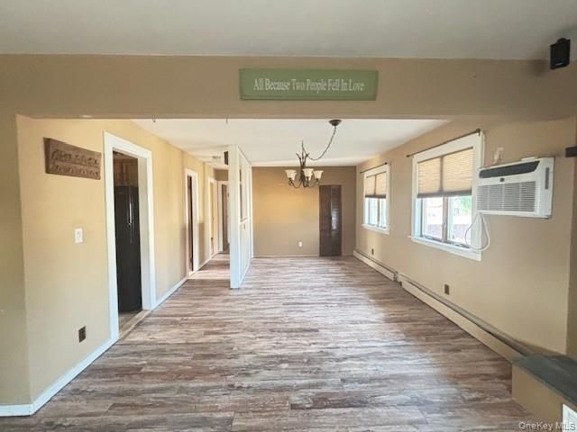 15 E Clearwater Road, Lindenhurst, NY 11757
