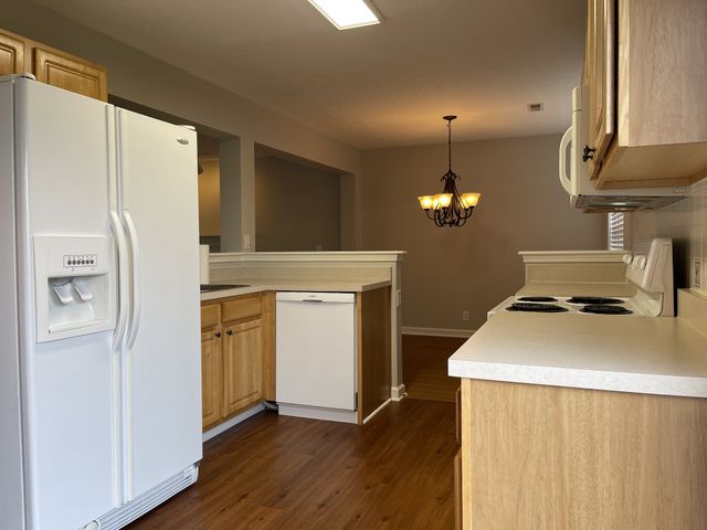2833 Paddle Wheel Dr, Nashville, TN 37214