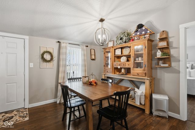 4910 N 200 W, Columbus, IN 47201