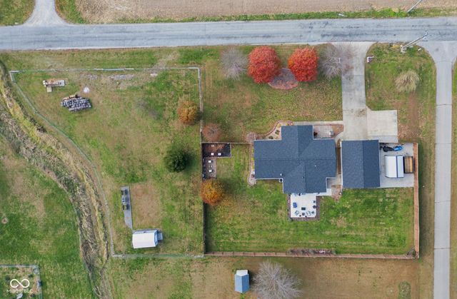 4910 N 200 W, Columbus, IN 47201