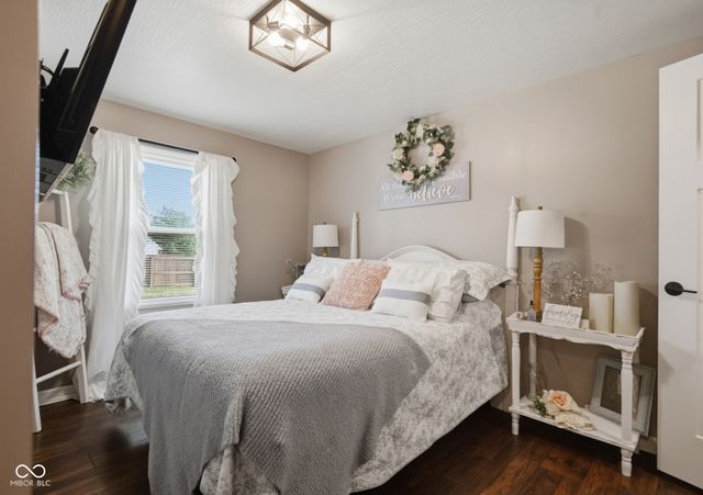 4910 N 200 W, Columbus, IN 47201