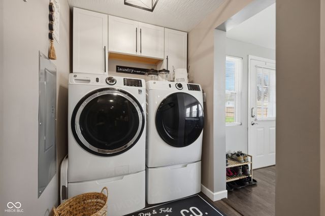 4910 N 200 W, Columbus, IN 47201