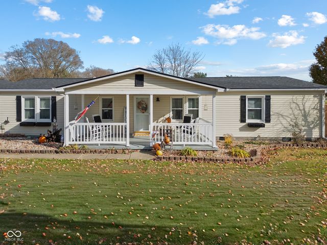 4910 N 200 W, Columbus, IN 47201