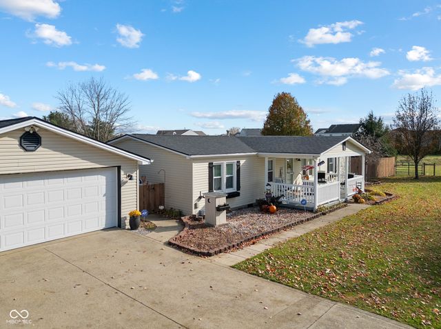 4910 N 200 W, Columbus, IN 47201