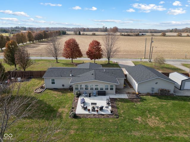 4910 N 200 W, Columbus, IN 47201