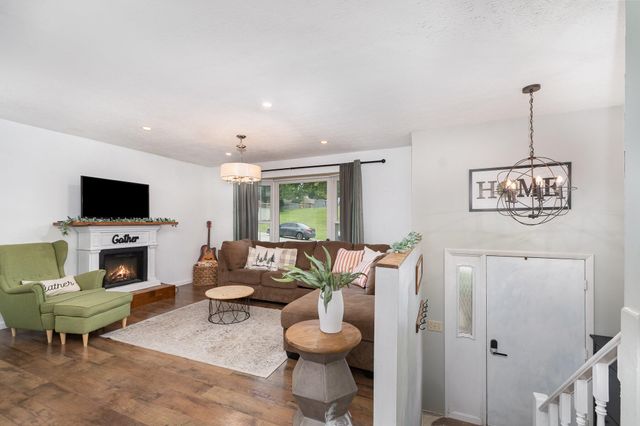 10 Barma Drive, Cold Spring, KY 41076