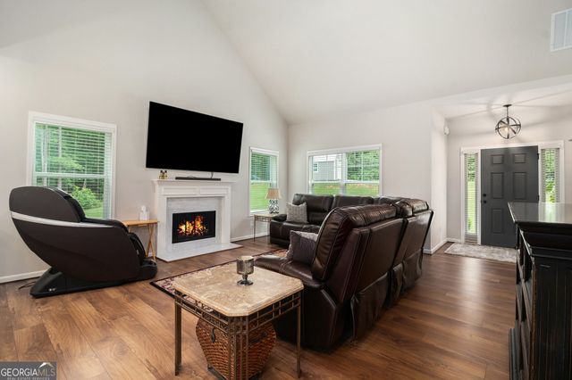 124 WILMINGTON Court, Newnan, GA 30263