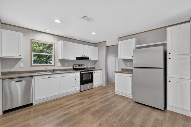 607 LAWRENCE STREET, Wildwood, FL 34785