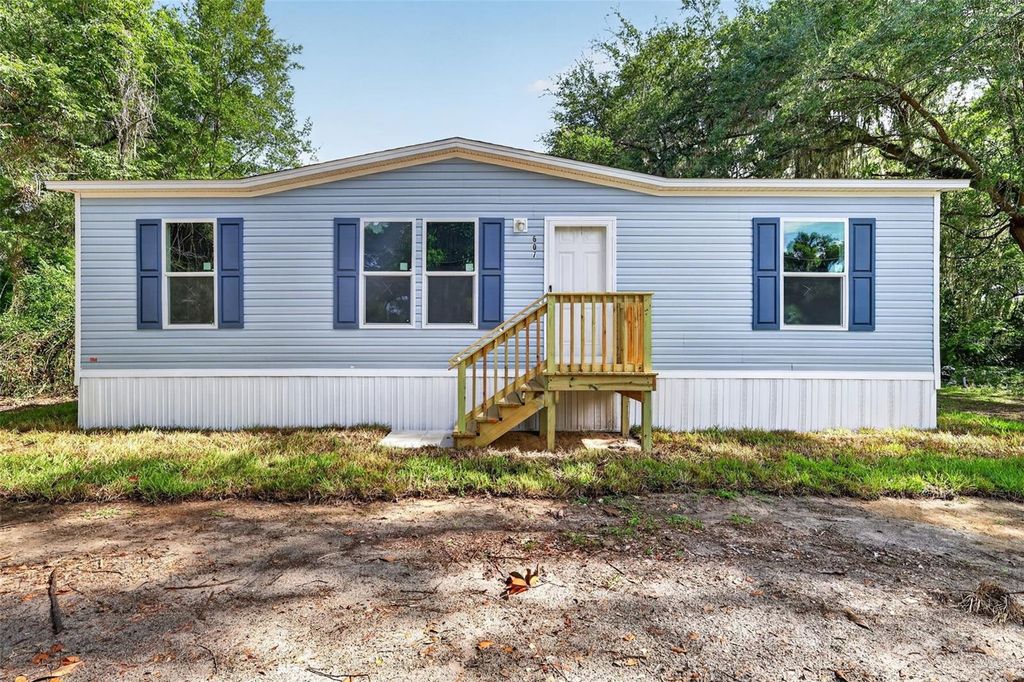 607 LAWRENCE STREET, Wildwood, FL 34785