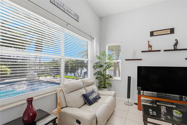 3310 SW 192nd Ave, Miramar, FL 33029