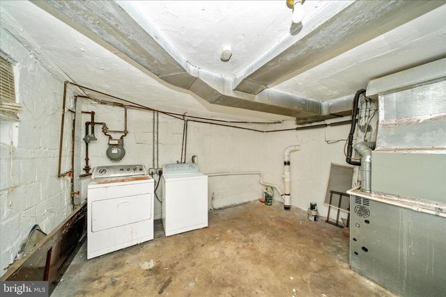 1316 DEXTER TER SE, Washington, DC 20020