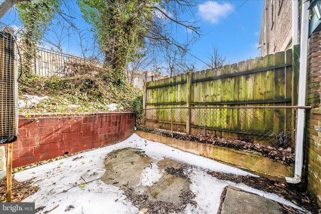 1316 DEXTER TER SE, Washington, DC 20020