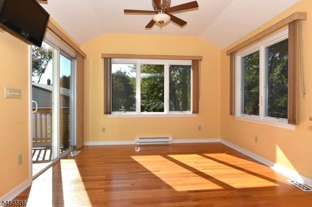 39 Jasper Rd, Fair Lawn Boro, NJ 07410