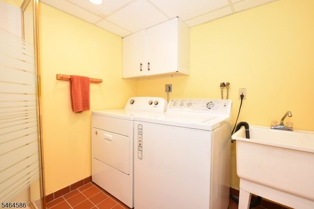 39 Jasper Rd, Fair Lawn Boro, NJ 07410