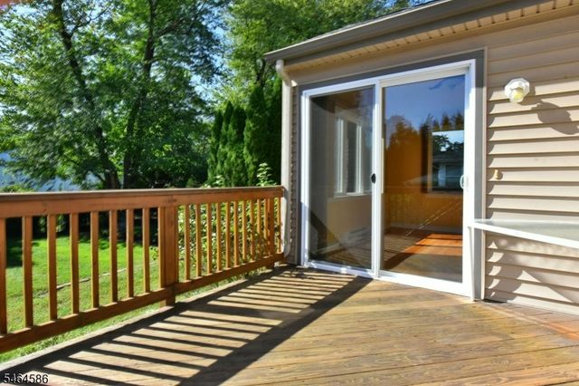 39 Jasper Rd, Fair Lawn Boro, NJ 07410