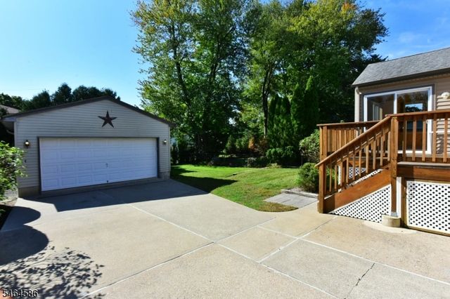 39 Jasper Rd, Fair Lawn Boro, NJ 07410