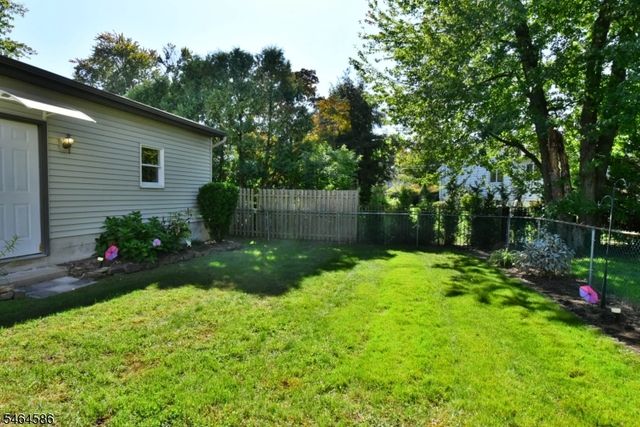 39 Jasper Rd, Fair Lawn Boro, NJ 07410