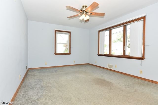 39 Jasper Rd, Fair Lawn Boro, NJ 07410