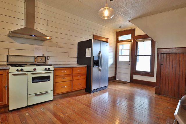 317 E Glenwood Street, Springfield, MO 65807