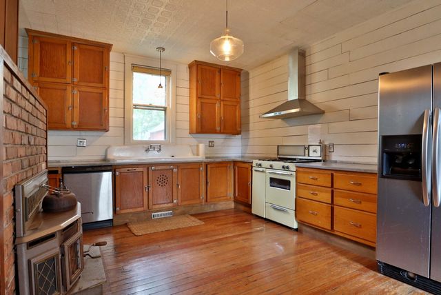 317 E Glenwood Street, Springfield, MO 65807