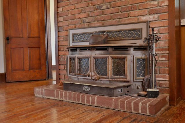 317 E Glenwood Street, Springfield, MO 65807