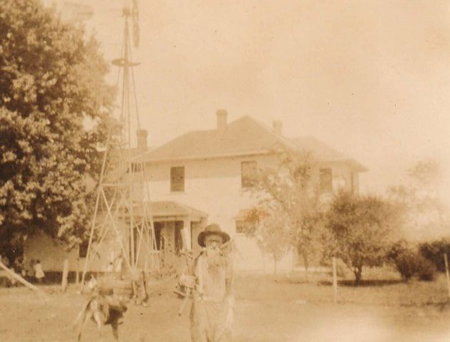 317 E Glenwood Street, Springfield, MO 65807