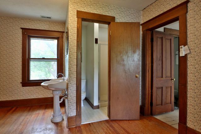 317 E Glenwood Street, Springfield, MO 65807