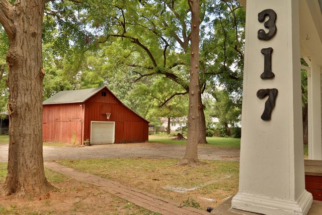 317 E Glenwood Street, Springfield, MO 65807