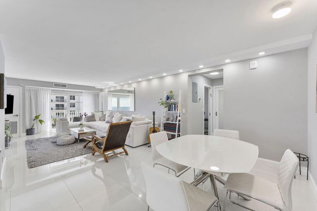 4505 S Ocean Boulevard 307, Highland Beach, FL 33487