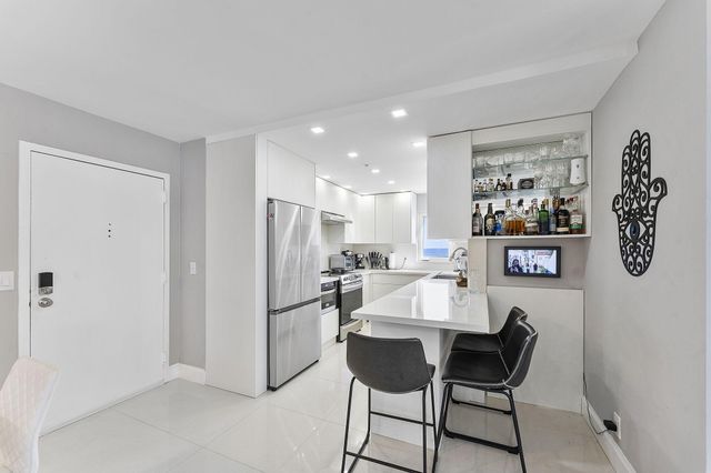 4505 S Ocean Boulevard 307, Highland Beach, FL 33487