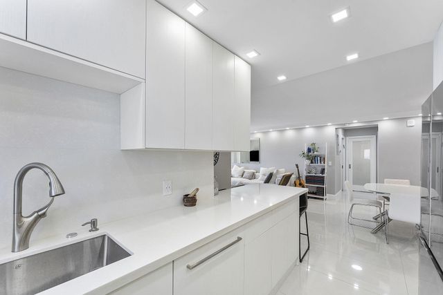 4505 S Ocean Boulevard 307, Highland Beach, FL 33487