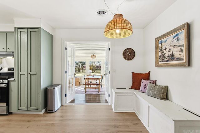 2207 Independence, Conway, AR 72034