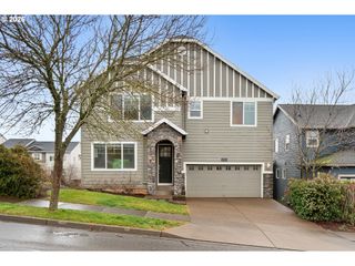 12818 Se MEADEHILL Ave, Happy Valley, OR 97086