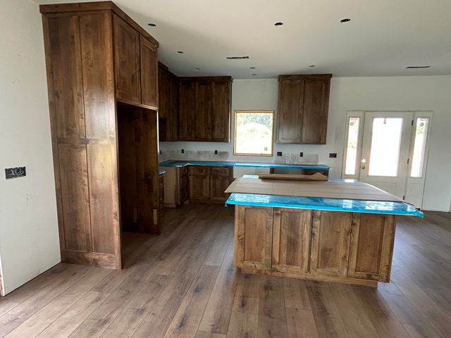 22176 Farm Road 1085, Cassville, MO 65625