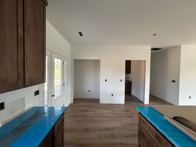 22176 Farm Road 1085, Cassville, MO 65625