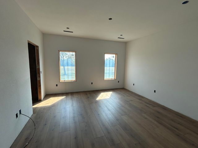 22176 Farm Road 1085, Cassville, MO 65625