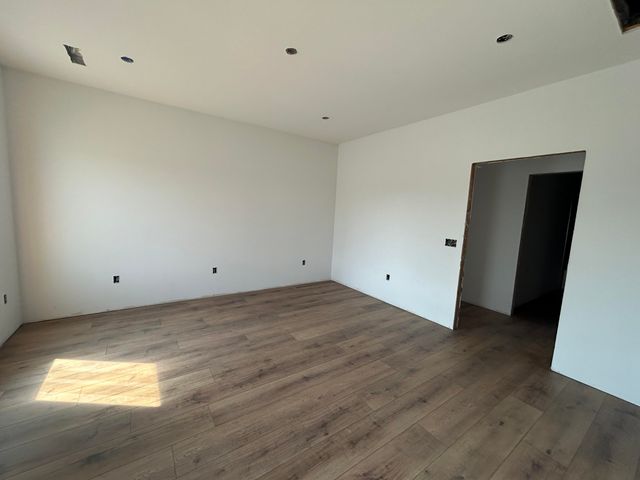 22176 Farm Road 1085, Cassville, MO 65625