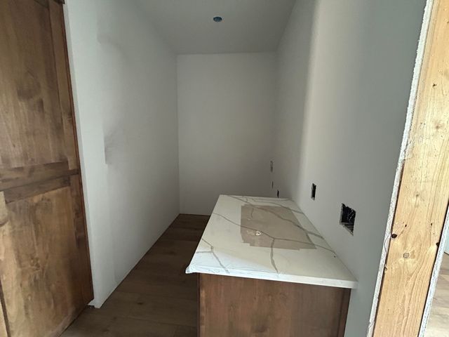 22176 Farm Road 1085, Cassville, MO 65625