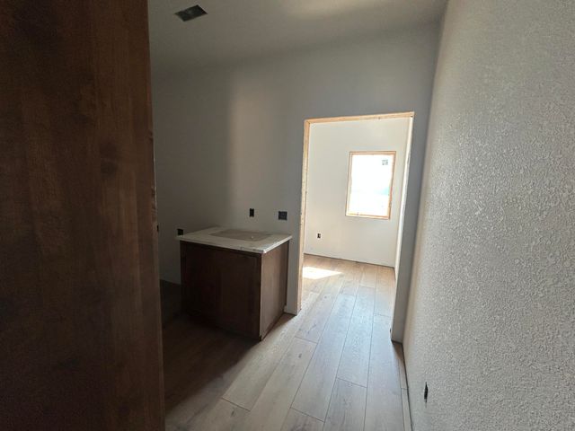 22176 Farm Road 1085, Cassville, MO 65625