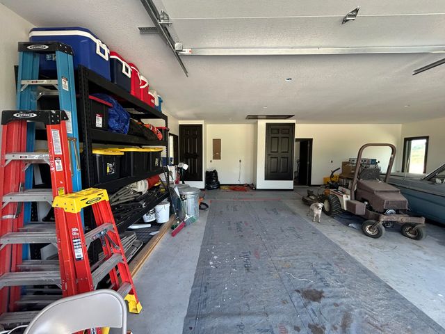 22176 Farm Road 1085, Cassville, MO 65625