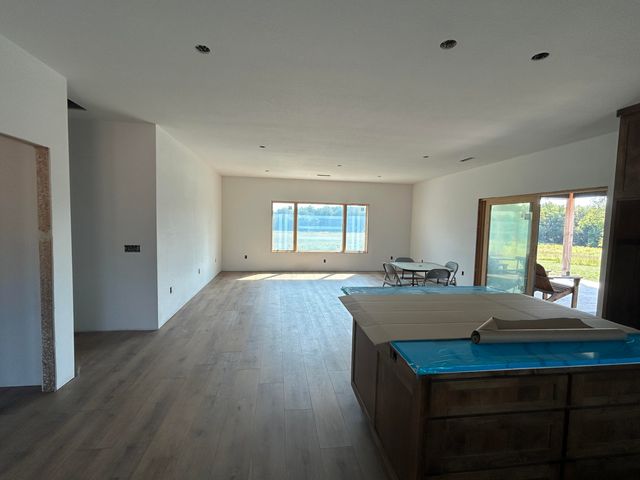 22176 Farm Road 1085, Cassville, MO 65625