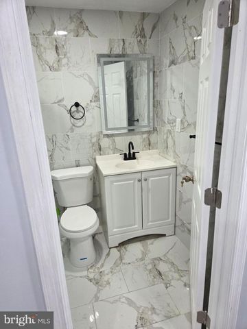 5018 GLENLOCH ST, Philadelphia, PA 19124