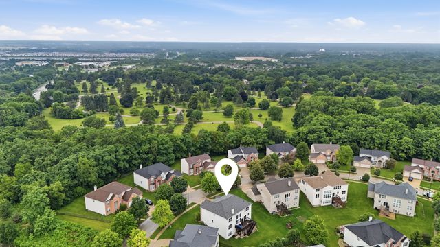 906 Blue Ridge Drive, Streamwood, IL 60107