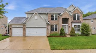 906 Blue Ridge Drive, Streamwood, IL 60107