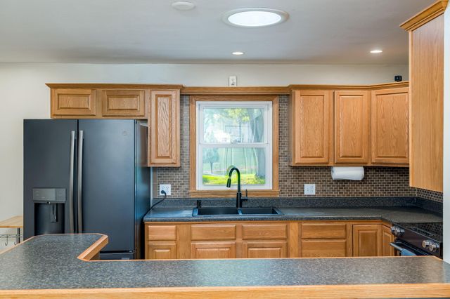 914 N 5th Street, Saint Peter, MN 56082