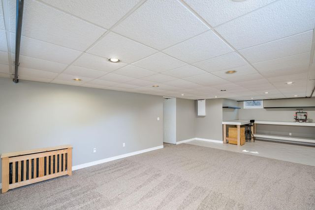 914 N 5th Street, Saint Peter, MN 56082