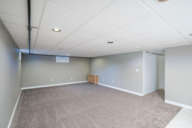 914 N 5th Street, Saint Peter, MN 56082