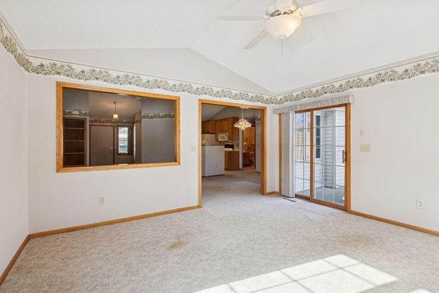 8520 Inverness Lane N, Brooklyn Park, MN 55443
