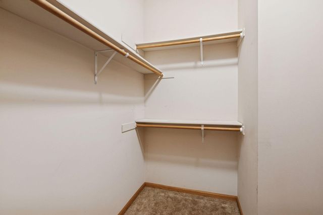 8520 Inverness Lane N, Brooklyn Park, MN 55443